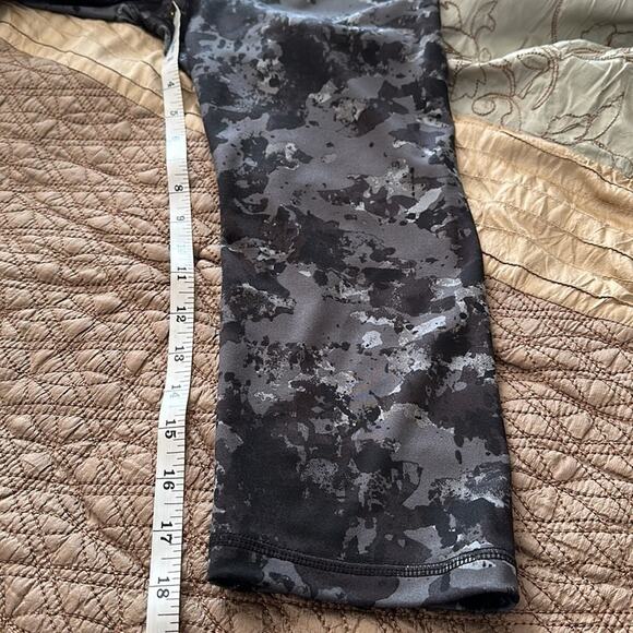 Old Navy | Camo print leggings Size SP - Picture 6 of 8